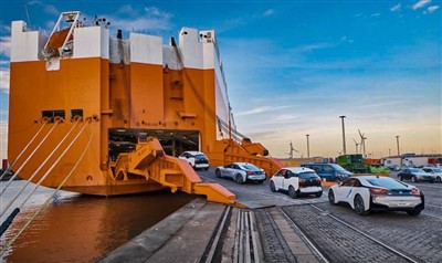 로로 자동차는 중국에서 필리핀으로 운송합니다